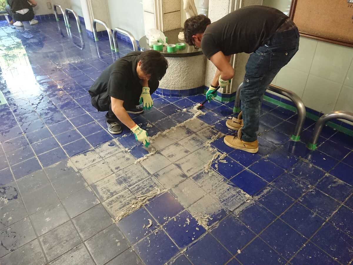 エキポシの剥離作業