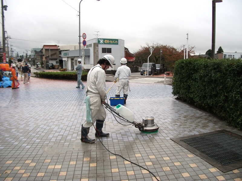 富山市舗道の滑り止め施工